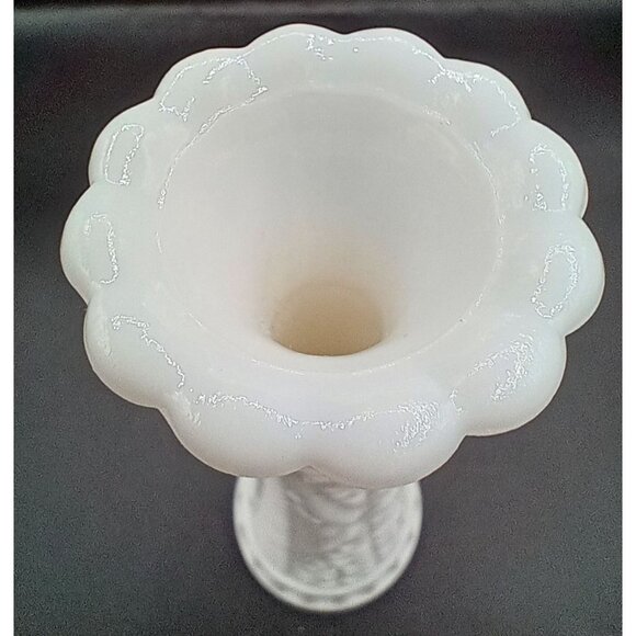 Bud Vase Milk Glass Anchor Hocking Stars Bars Scalloped Edge 9 Inch Vintage - Picture 10 of 16